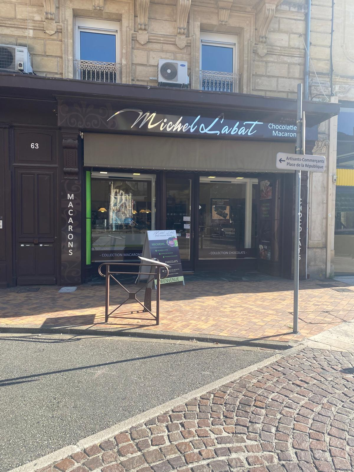 Devanture de la boutique Michel Labat Chocolatier à Agen