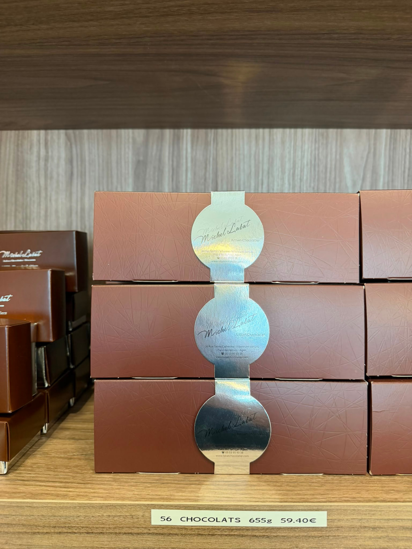 Boîte 56 chocolats 655 g — Le plus grand écrin : 56 chocolats fins, cadeau d'exception.
