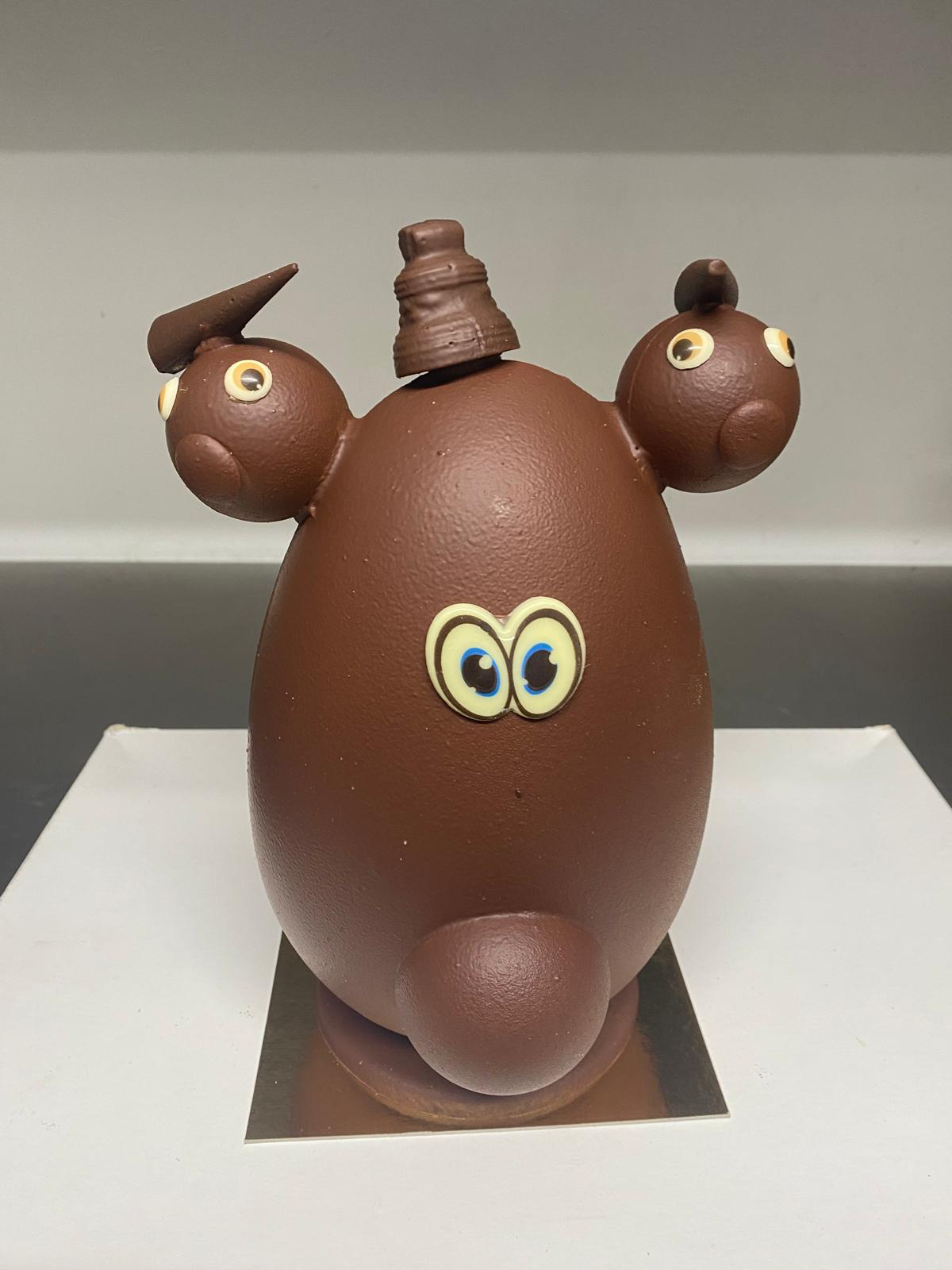 Œuf de Pâques et ses oursons